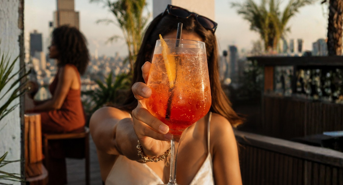 Balanced cocktail presentation supporting consistent flavour and guest trust